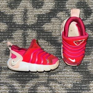 Nike Dynamo Go SE TD Strawberry Toddler Infant Slip On